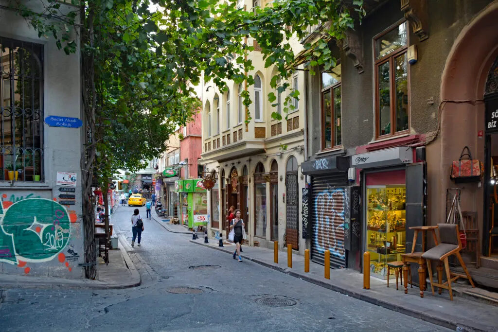 8.BALAT